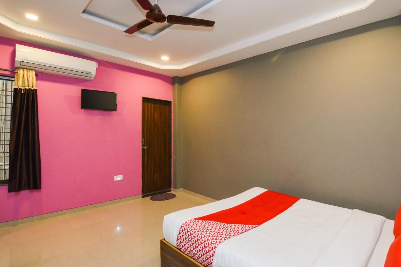 Sukrangu Palace Hotell Shirdi Eksteriør bilde